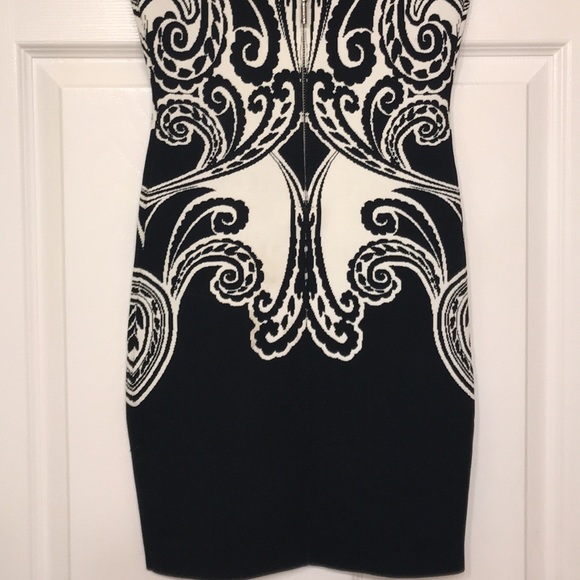 GUESS b&w paisley print bodycon dress - Picture 4 of 4